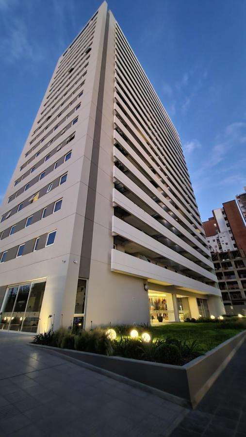 Piso Tres. Depto De Categoria En Cofico. C/cochera Apartamento