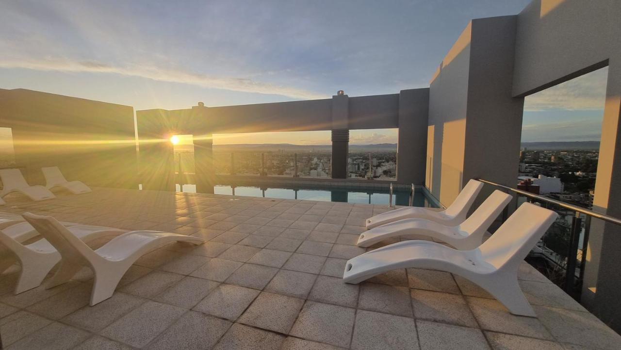Apartamento Piso Tres. Depto De Categoria En Cofico. C/cochera *