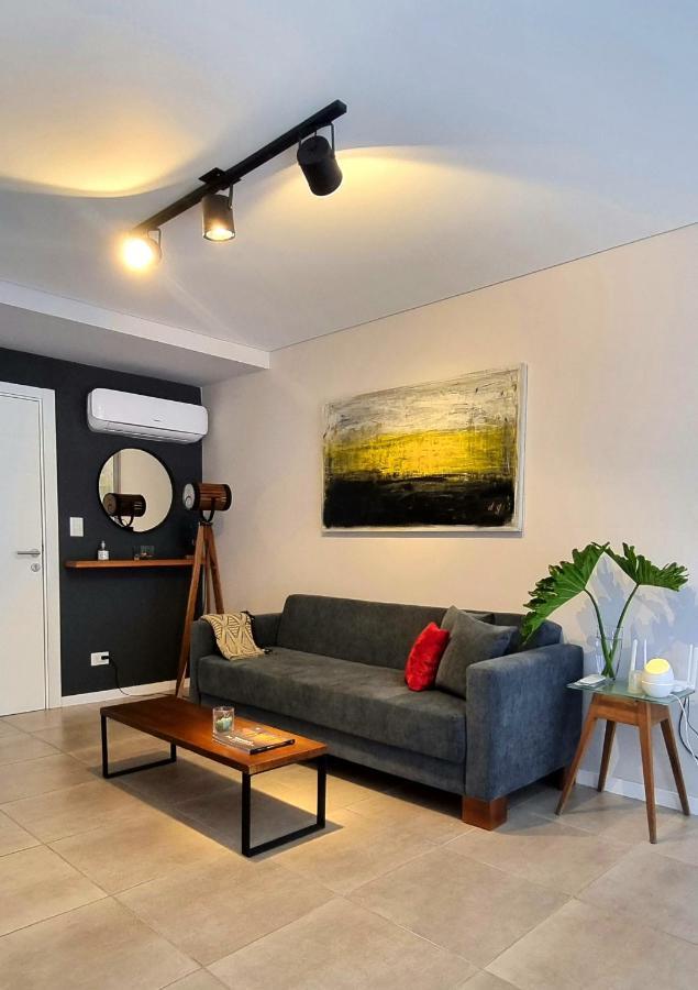 Piso Tres. Depto De Categoria En Cofico. C/cochera Apartamento *
