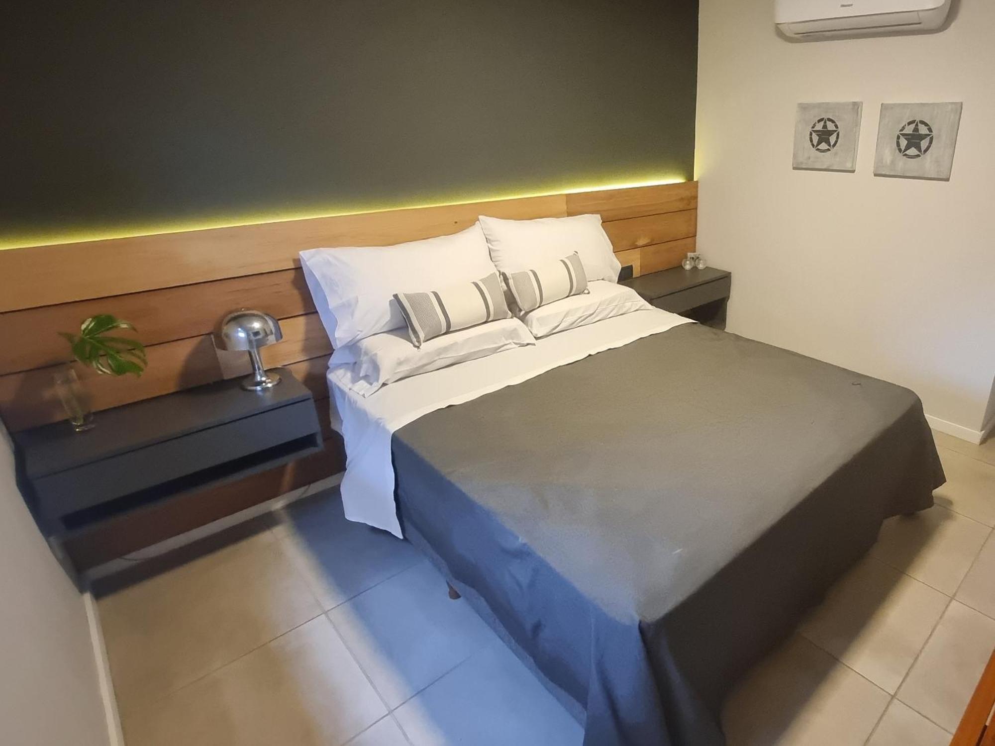 Piso Tres. Depto De Categoria En Cofico. C/cochera Apartamento
